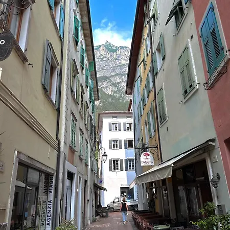 Dolcevita A Centro Con Garage 90mq Apartment *