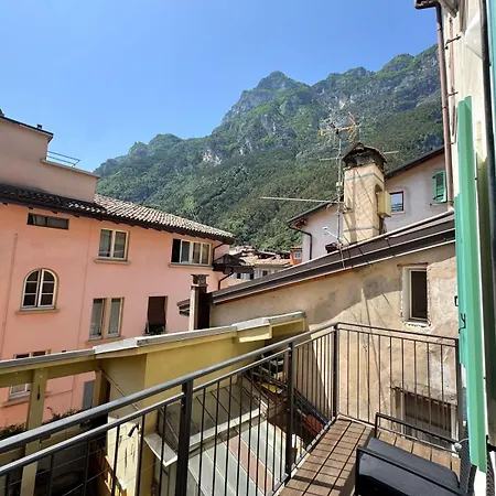 Apartment Dolcevita A Centro Con Garage 90mq